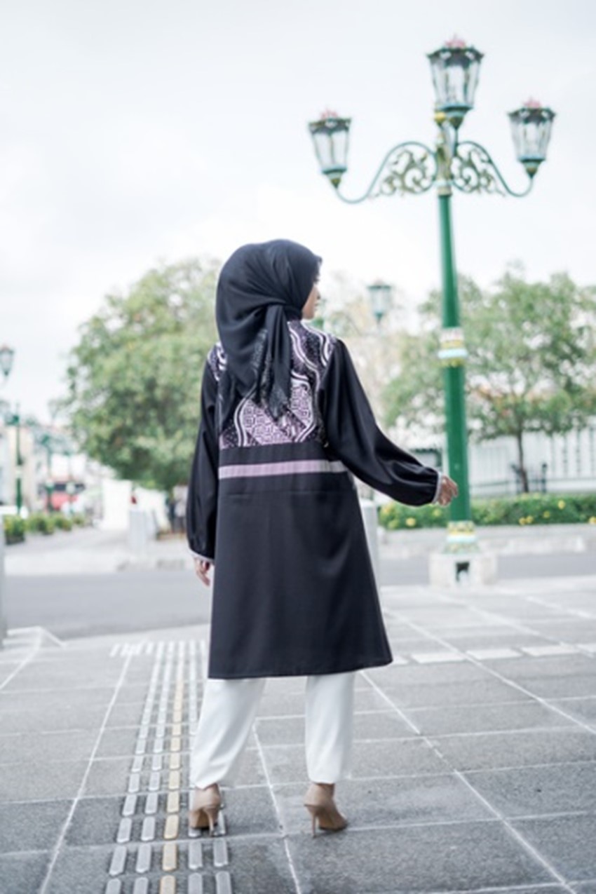 NUMA OUTER BY PARADISE BATIK