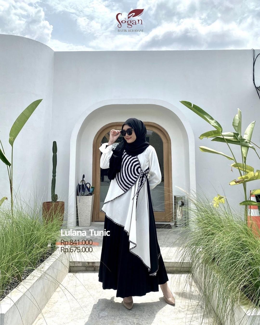 Lulana Tunic by Sogan